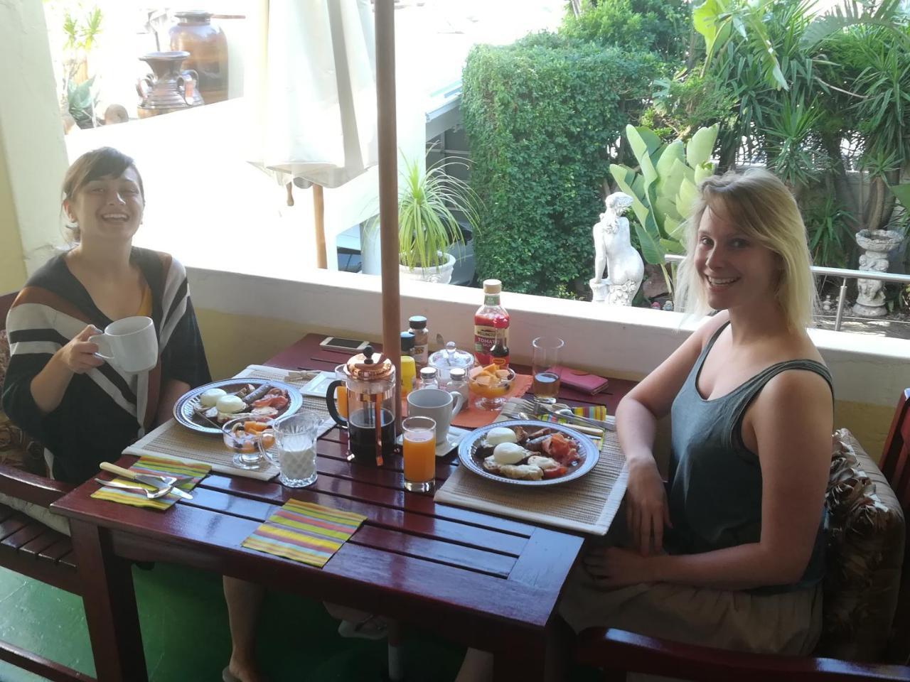 קייפטאון Stadium Guest House מראה חיצוני תמונה